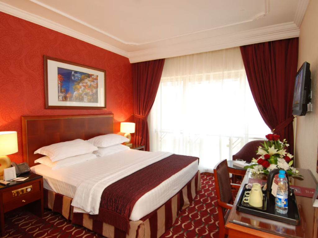 Presidential Suite Al Rawda Royal Inn