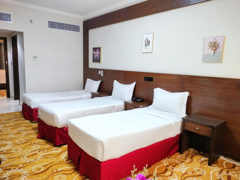 Triple Room Al Rabeh Hotel