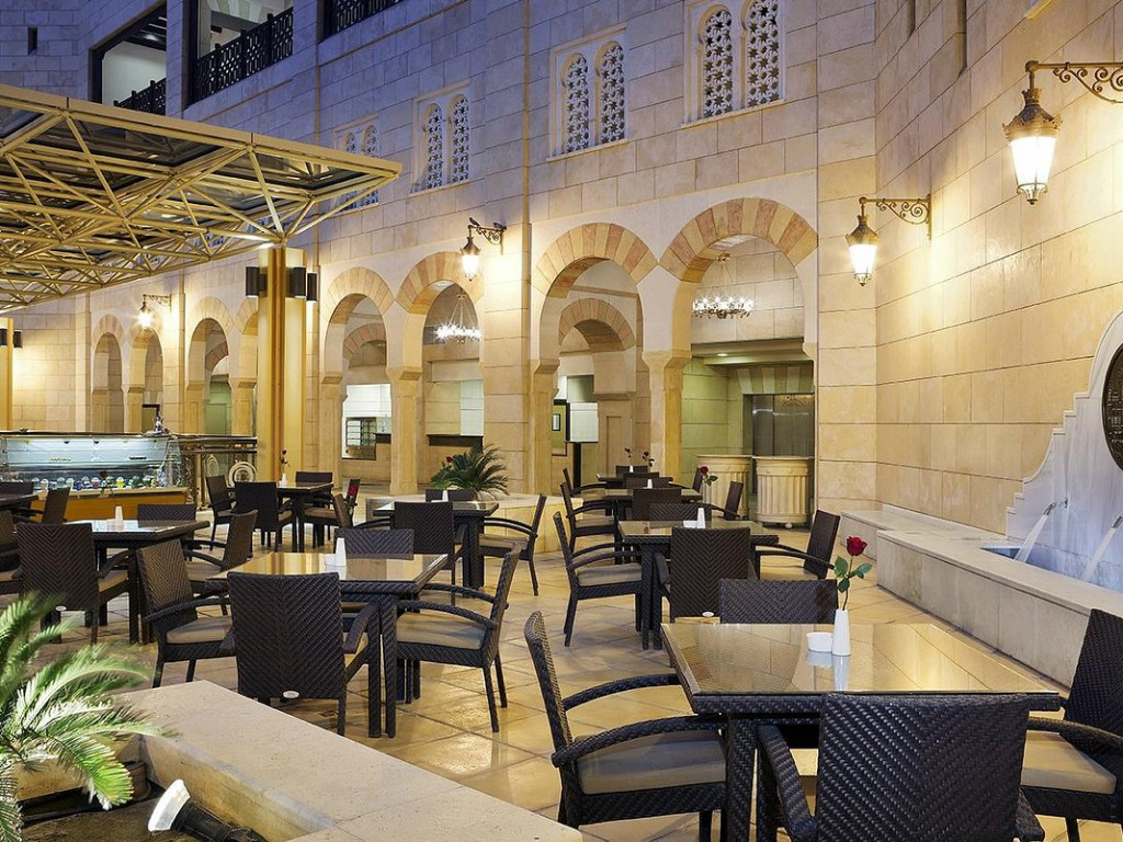 Piazza Lounge Anjum Makkah