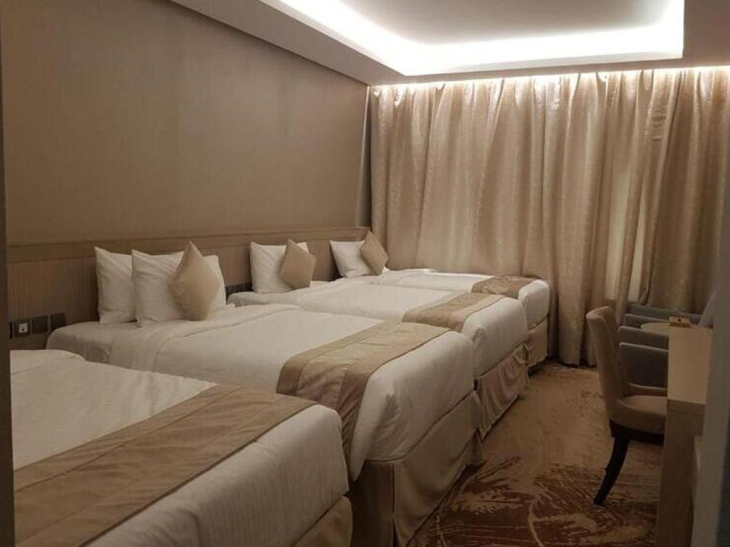 Quad Room Finda Madinah