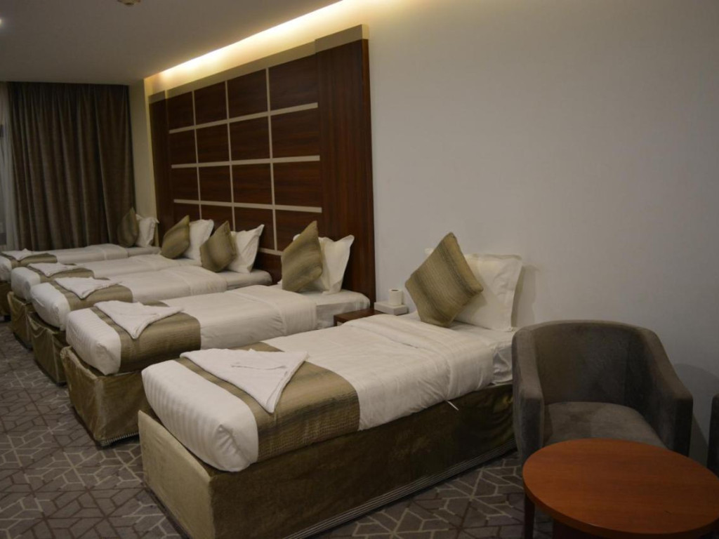 Quad Room
