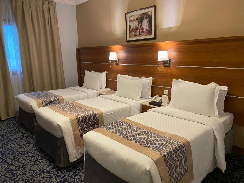 triplpe room