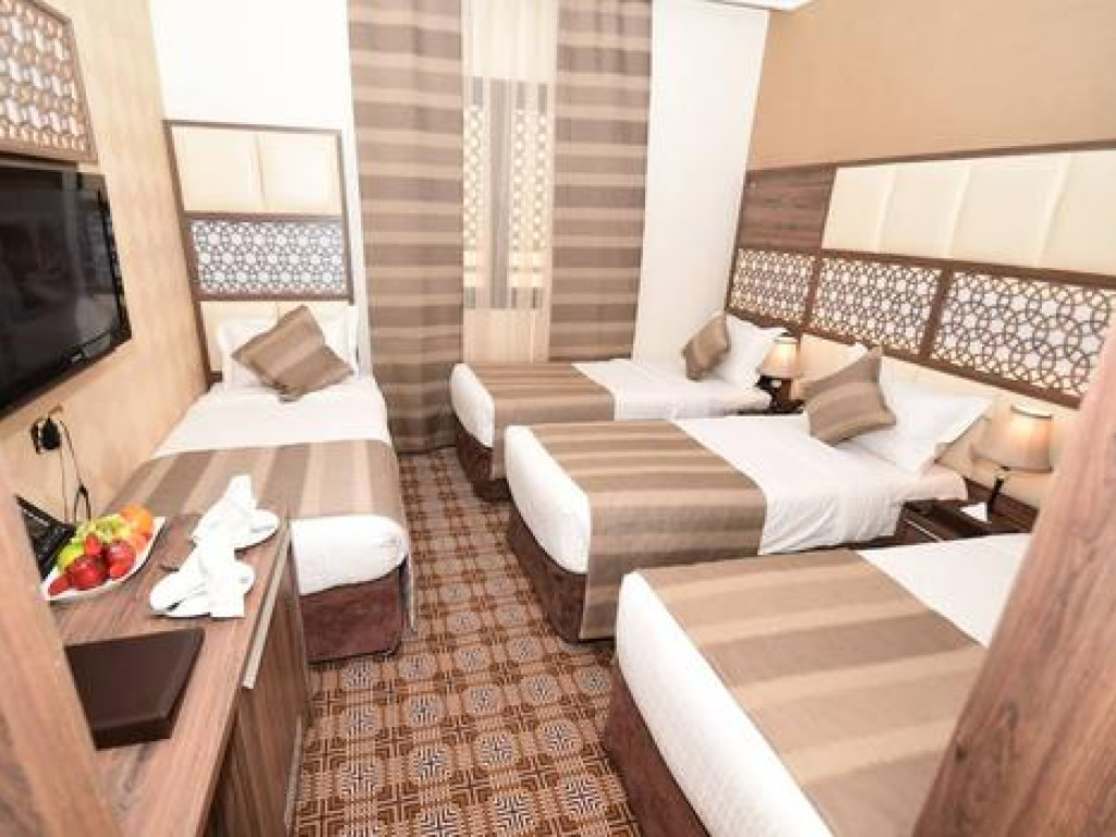 Quad room