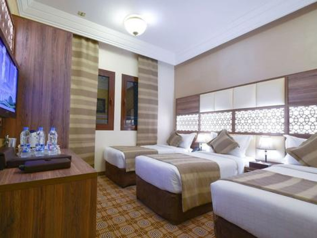 Triple room