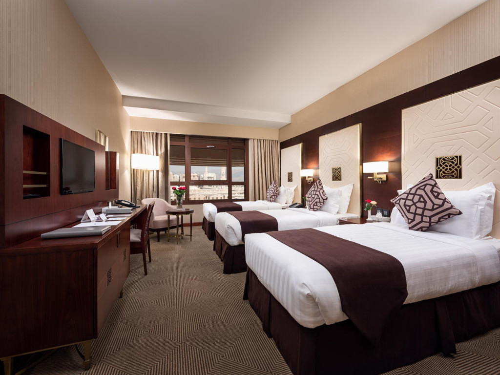 Triple room