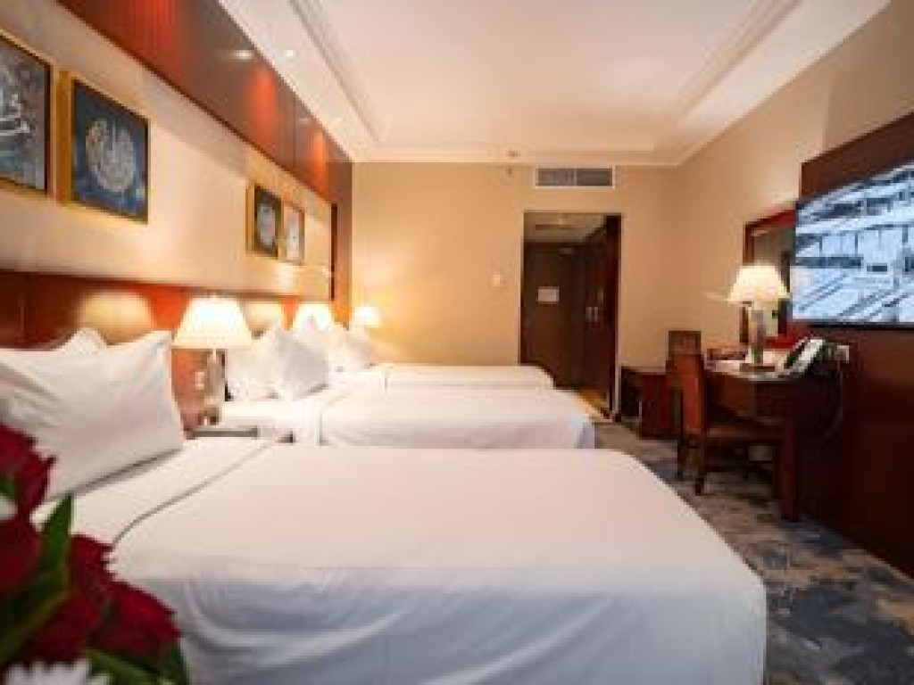 Triple room