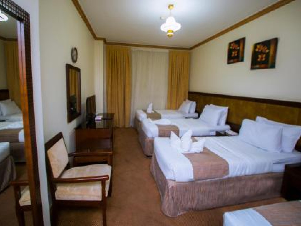 Quad room