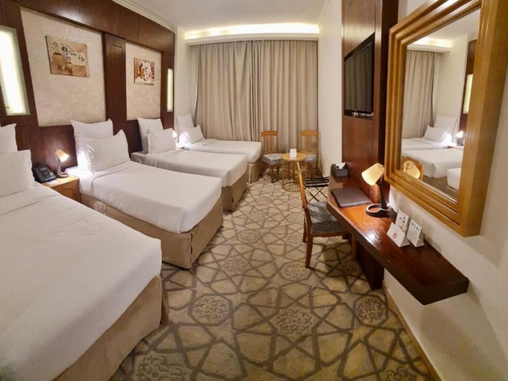Quad room