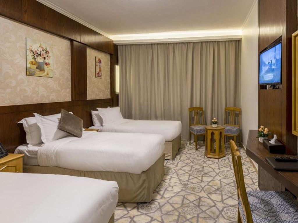 Triple room