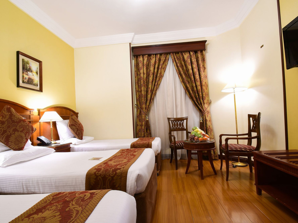 Triple room