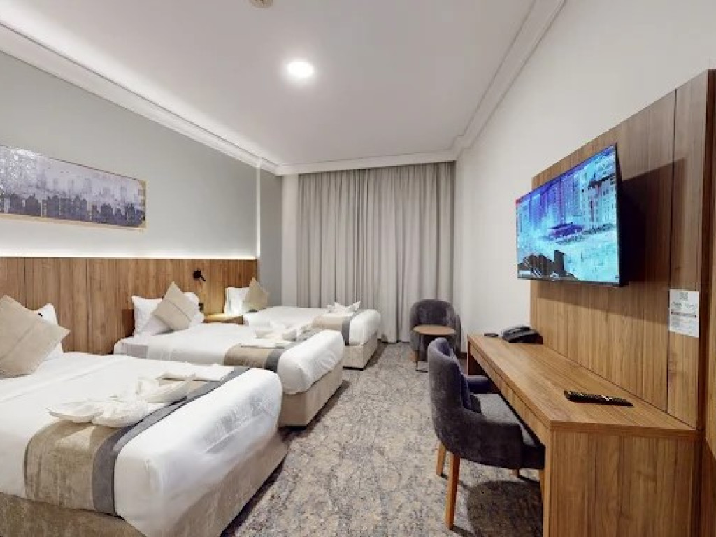 Triple room