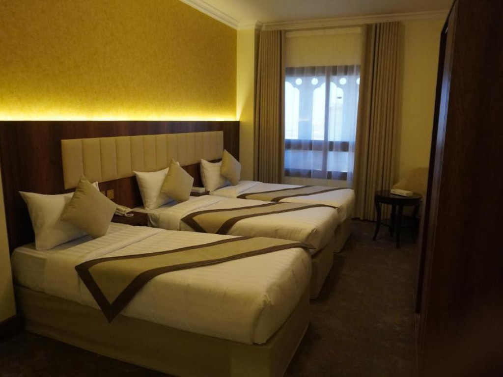 Triple room
