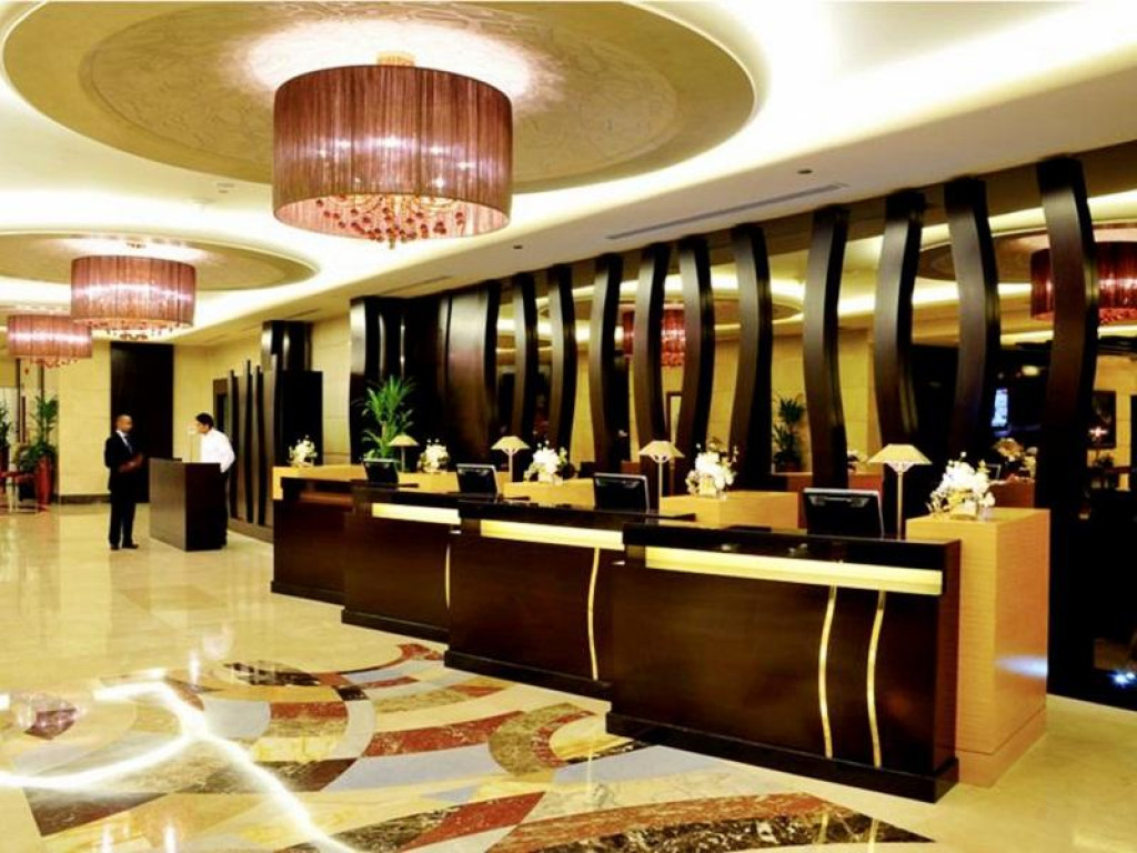 Receptionist