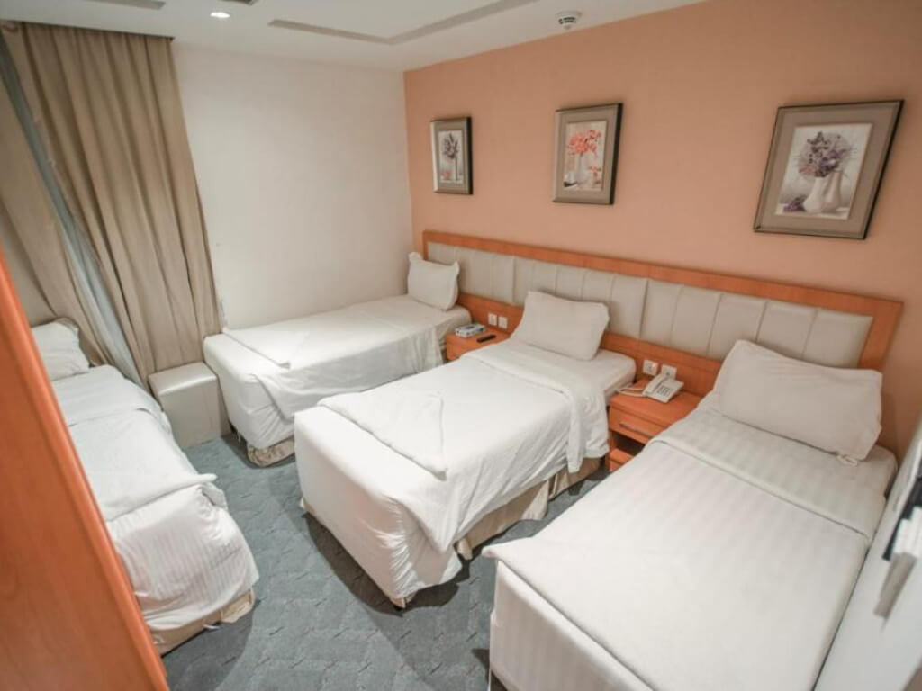 Quad room
