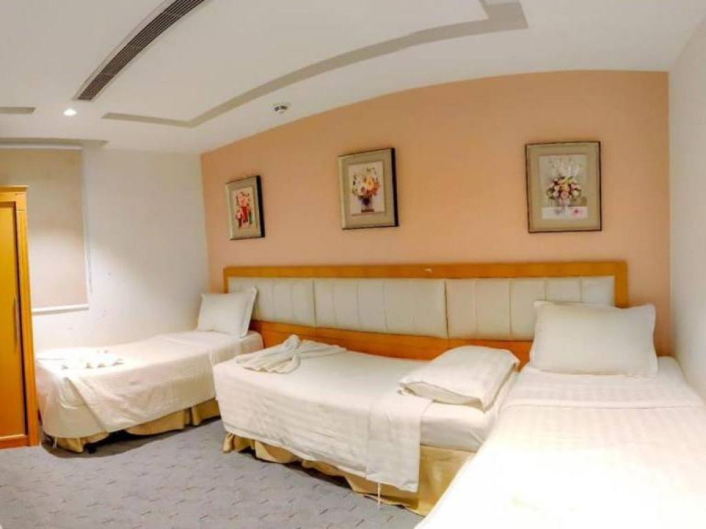 Triple room