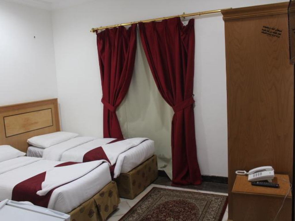 Triple room