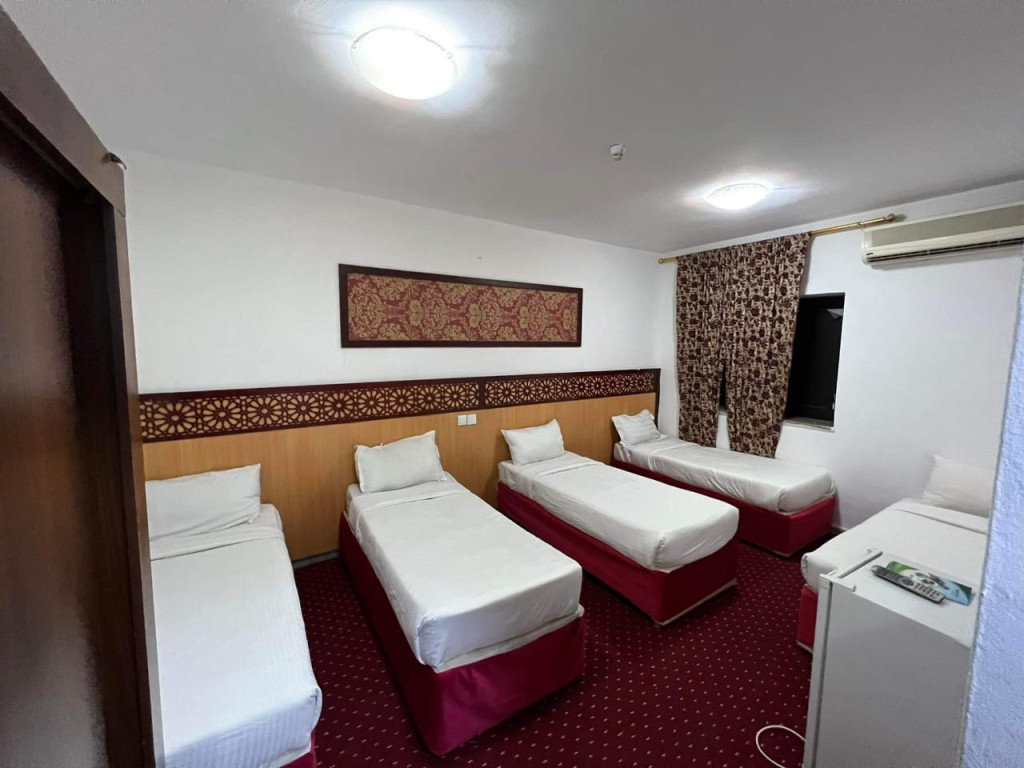 Quad room