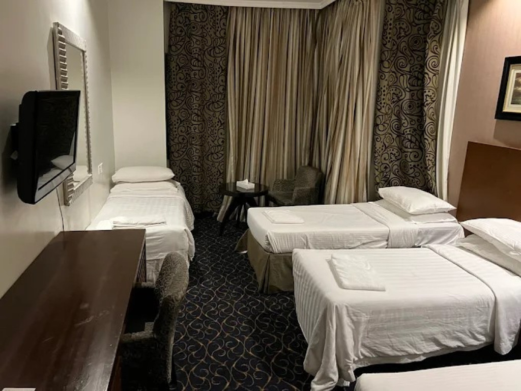 Quad room