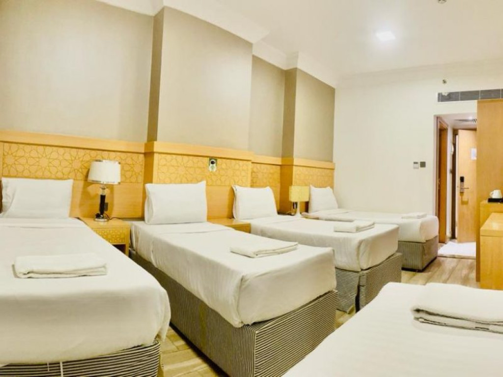 Quad room