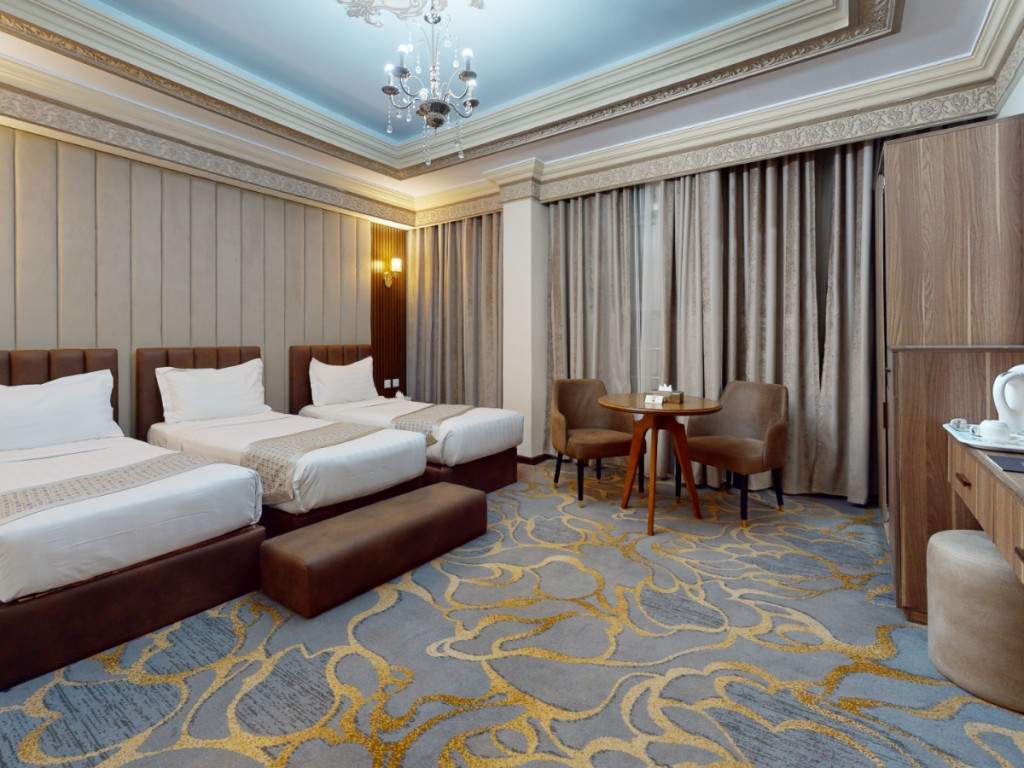 Triple room