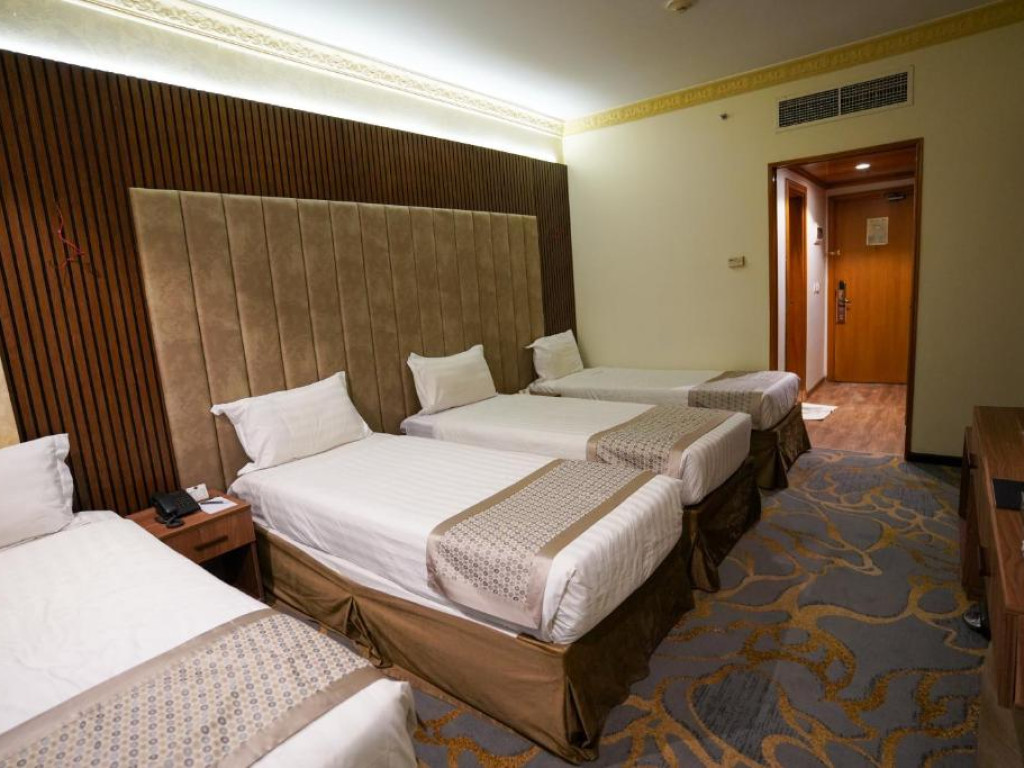 Quad room