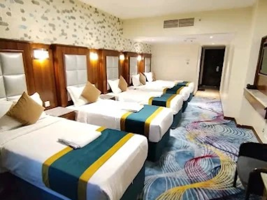 Quad room