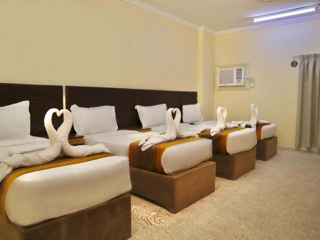 Quad room
