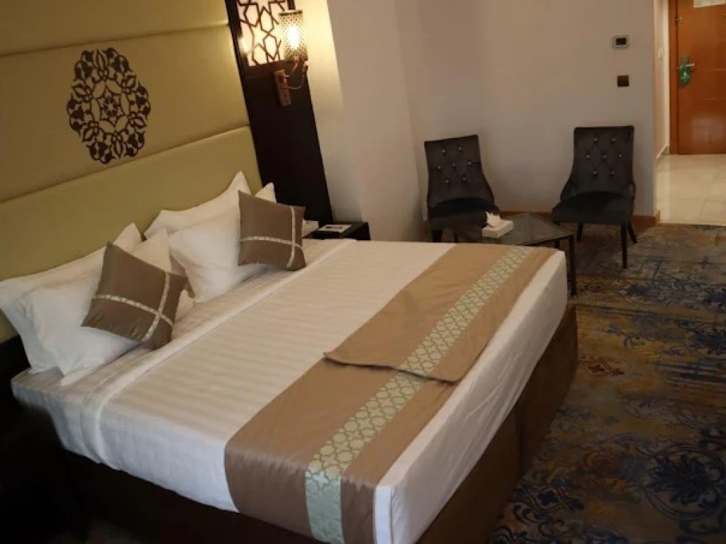 Suite double room