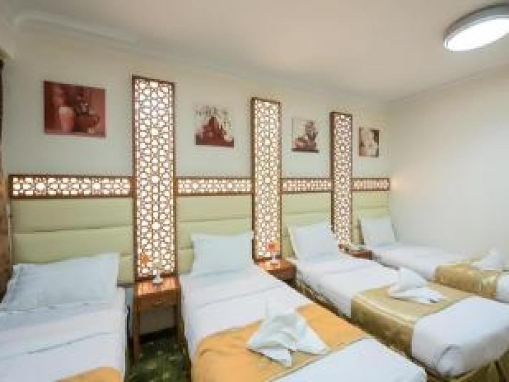 Quad room