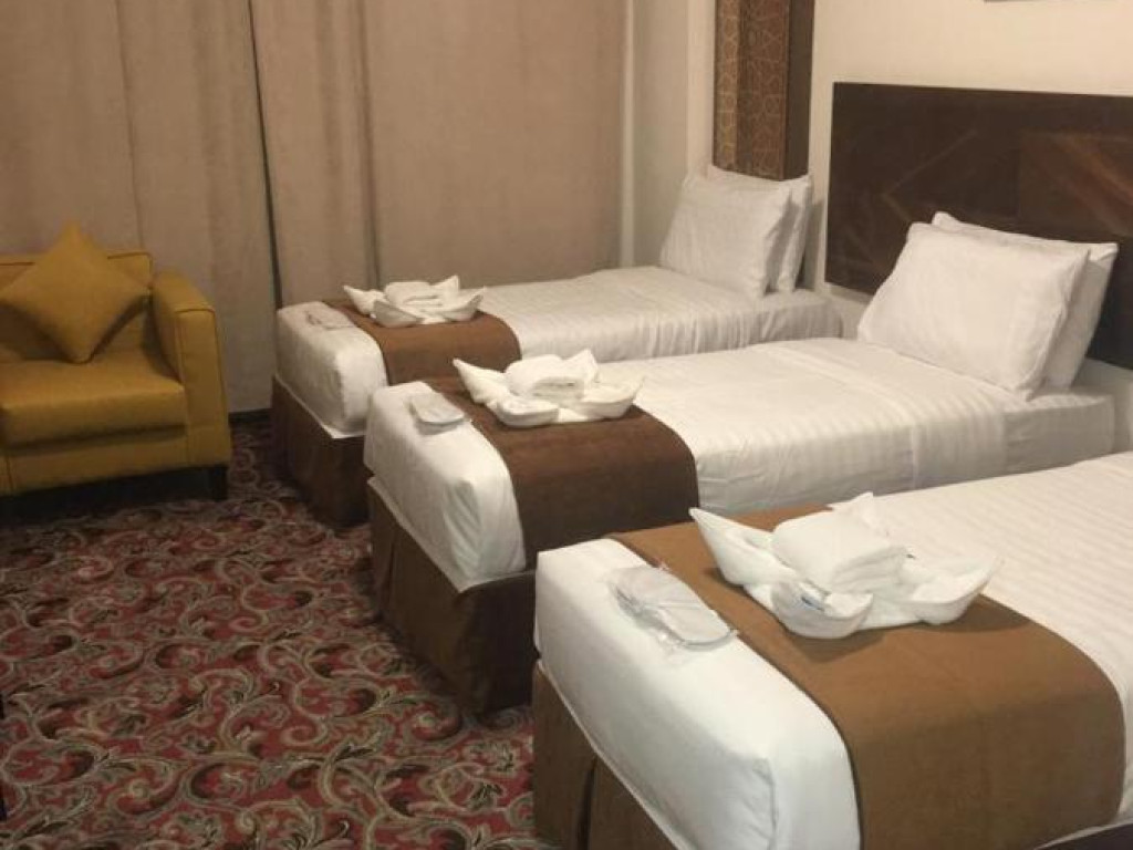 Triple room