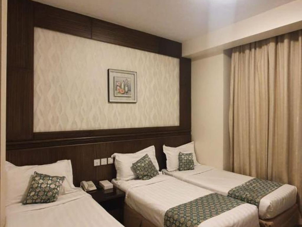 Quad room