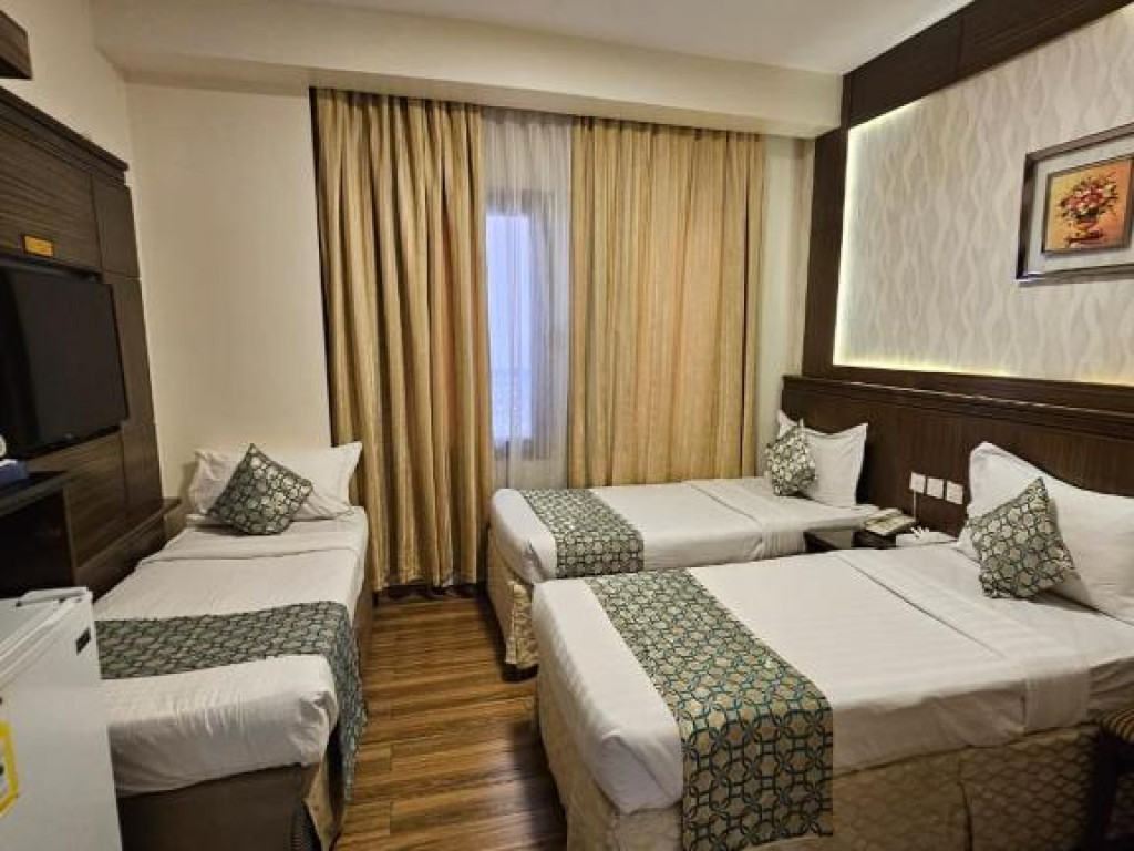 Triple room
