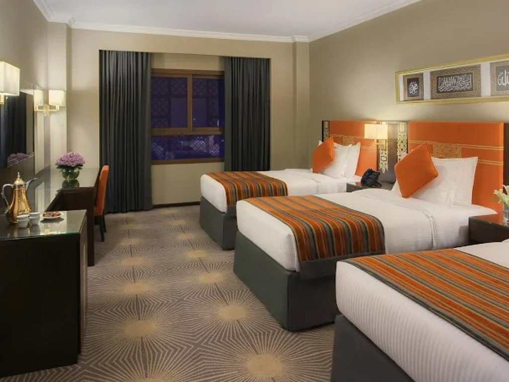 Triple room