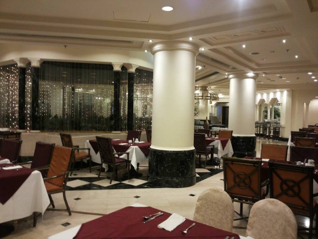 Restoran Hilton Villa