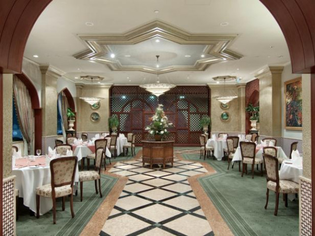 restaurant madinah  hilton